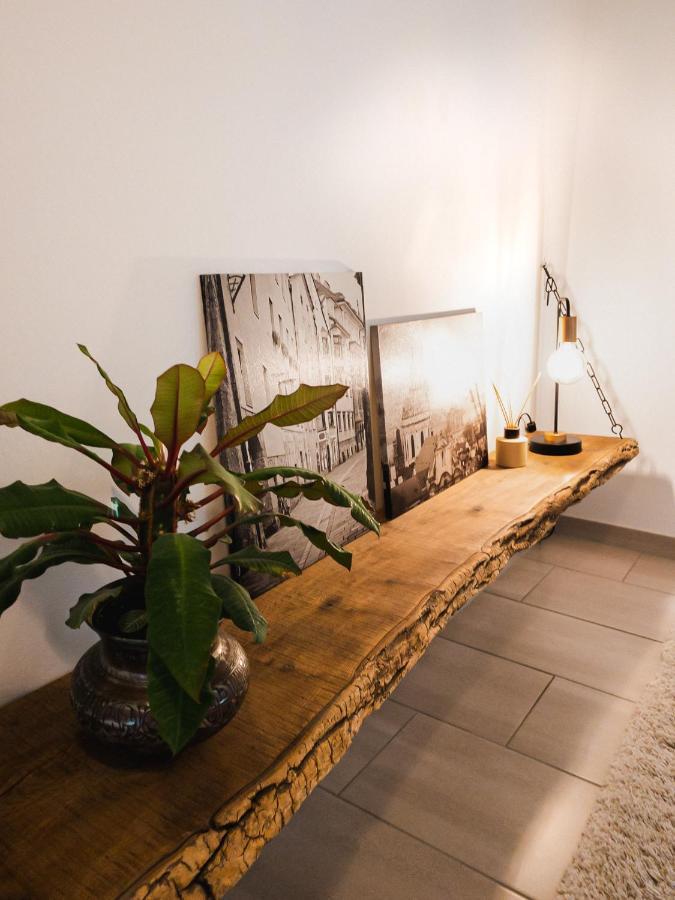 Exklusiv 72Qm Fewo Im Herzen Detmolds, Terrasse Und Kostenloser Parkplatz Bagian luar foto